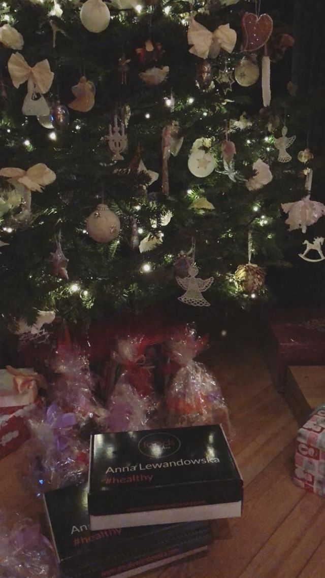 Oto, co Anna Lewandowska podarowała bliskim pod choinkę