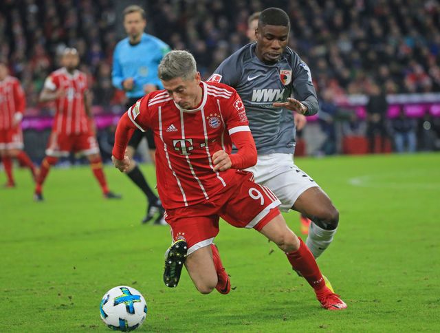 Żegnaj BLONDZIE - Robert Lewandowski znów się przefarbował 