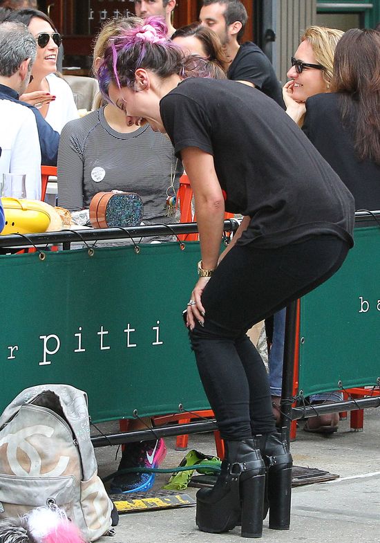 Odchudzona Lily Allen bez makijażu i... (FOTO)