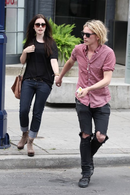 Lily Collins na randce z Jamie'm Campbellem Bowerem (FOTO)