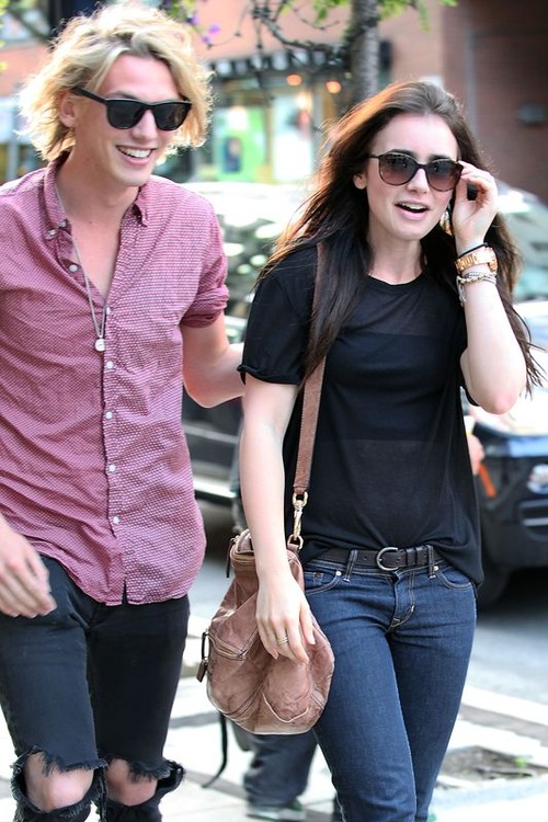 Lily Collins na randce z Jamie'm Campbellem Bowerem (FOTO)