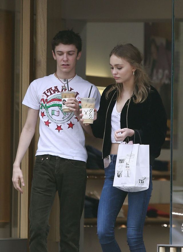 O nie! Czy Lily Rose Depp POWIĘKSZYŁA sobie usta? (FOTO) O nie! Czy Lily Rose Depp POWIĘKSZYŁA sobie usta? (FOTO)