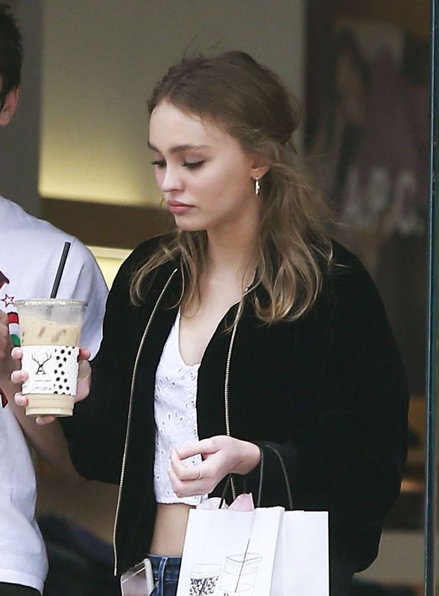 O nie! Czy Lily Rose Depp POWIĘKSZYŁA sobie usta? (FOTO) O nie! Czy Lily Rose Depp POWIĘKSZYŁA sobie usta? (FOTO)