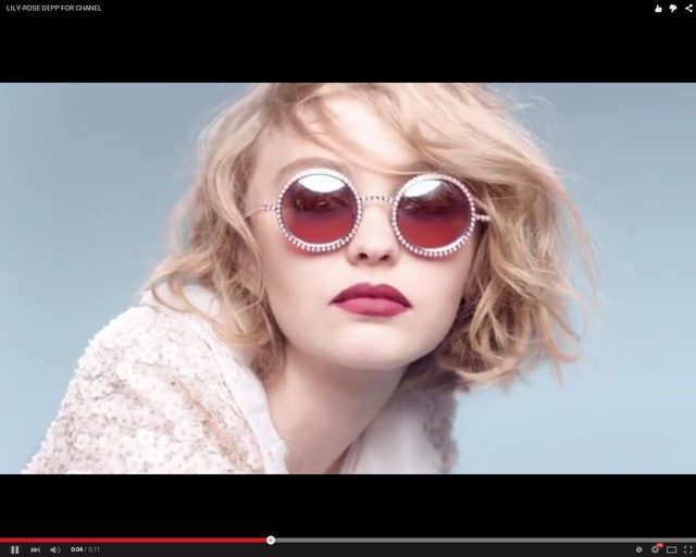 Johnny Depp skrytykowany za udział Lily Rose w kampanii Johnny Depp skrytykowany za udział Lily Rose w kampanii