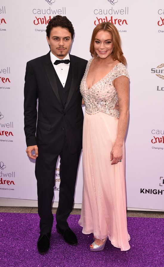 SZARPANINA Lindsay Lohan i jej narzeczonego została uwieczniona na zdjęciu! SZARPANINA Lindsay Lohan i jej narzeczonego została uwieczniona na zdjęciu!