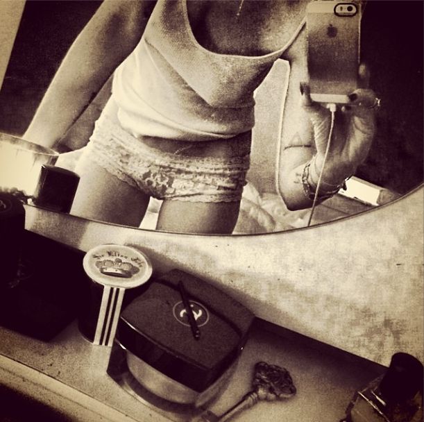 Lindsay Lohan nadal nie jest grzeczną dziewczynką (FOTO)