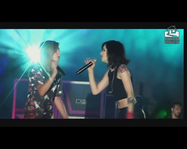 Ewelina Lisowska zaprosiła na scenę siostrę Olę [VIDEO]