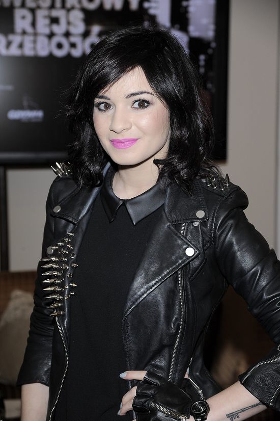 Grzeszczak w szlafroku, Doda w sexy mini (FOTO)