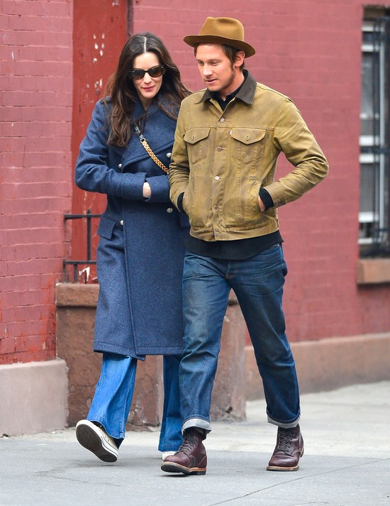 Liv Tyler z tajemniczym mężczyzną (FOTO)