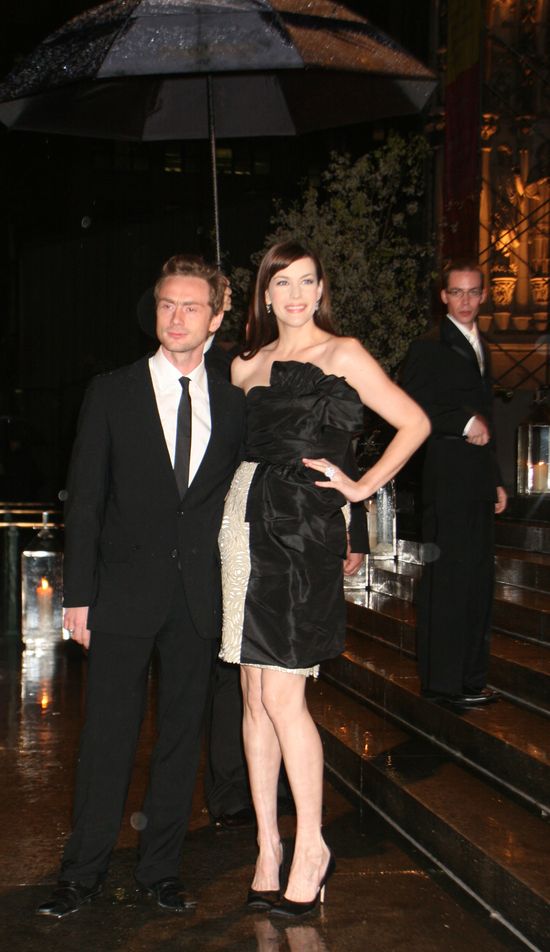 Co się stało z twarzą Liv Tyler?! (FOTO)