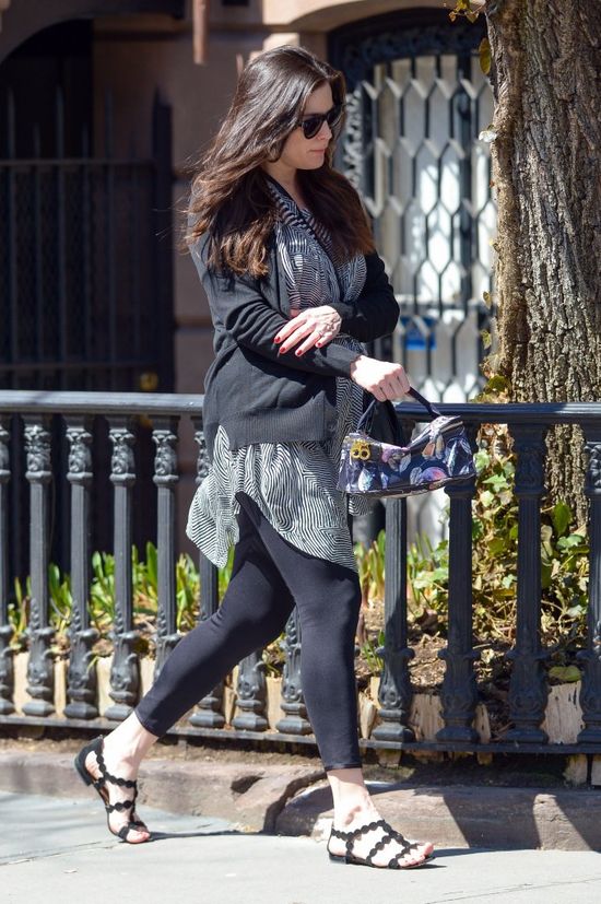 Liv Tyler przyłapana pierwszy raz od porodu (FOTO)