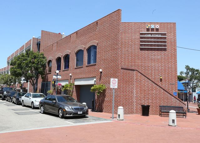 Lindsay Lohan rozpoczęła odwyk...