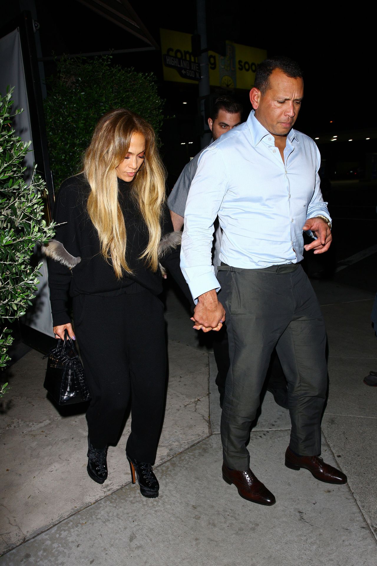 OKROPNA fryzura i nieudana stylizacja Jennifer Lopez (ZDJĘCIA)