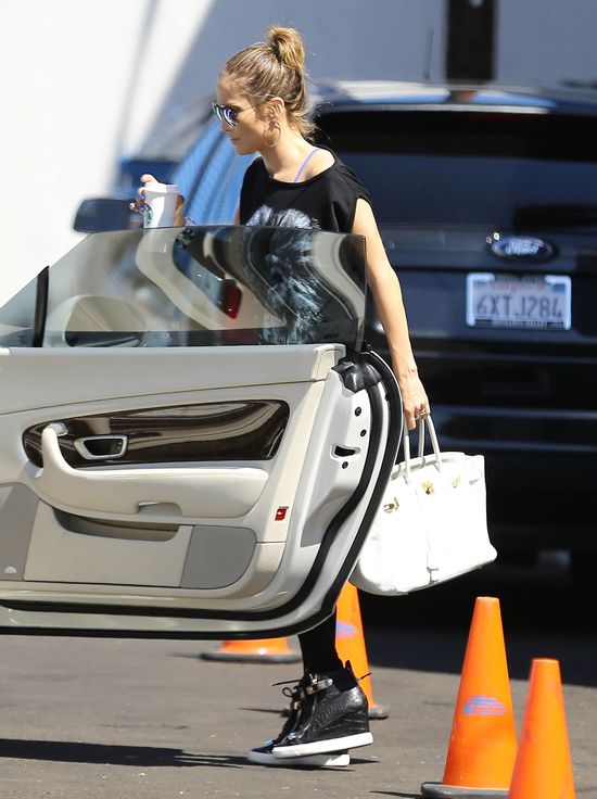 Myśleliście, że Jennifer Lopez ma burzę włosów? Błąd! (FOTO)