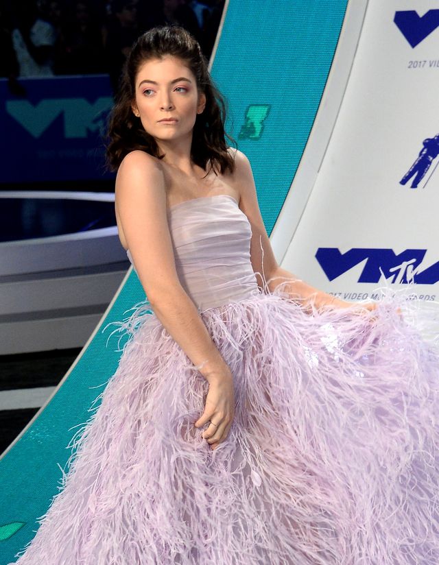 Zanim stanęła na czerwonym dywanie, leżała pod kroplówką (ZDJĘCIA)