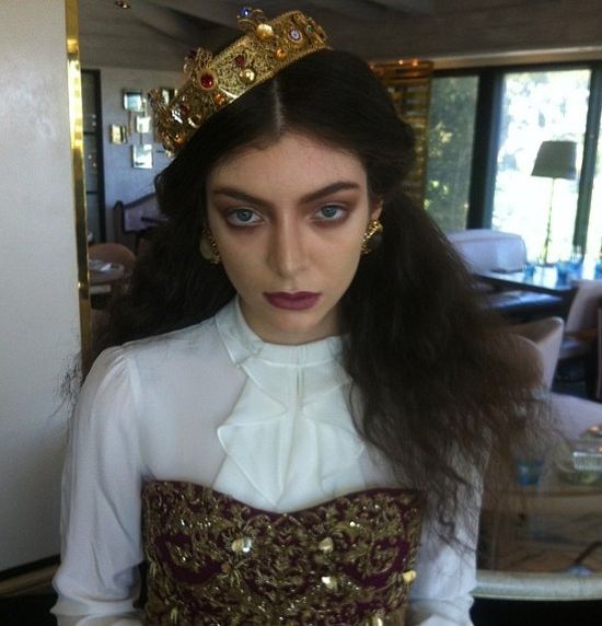 Selena Gomez jest zadrosna o przyjaźć Lorde i Taylor Swift