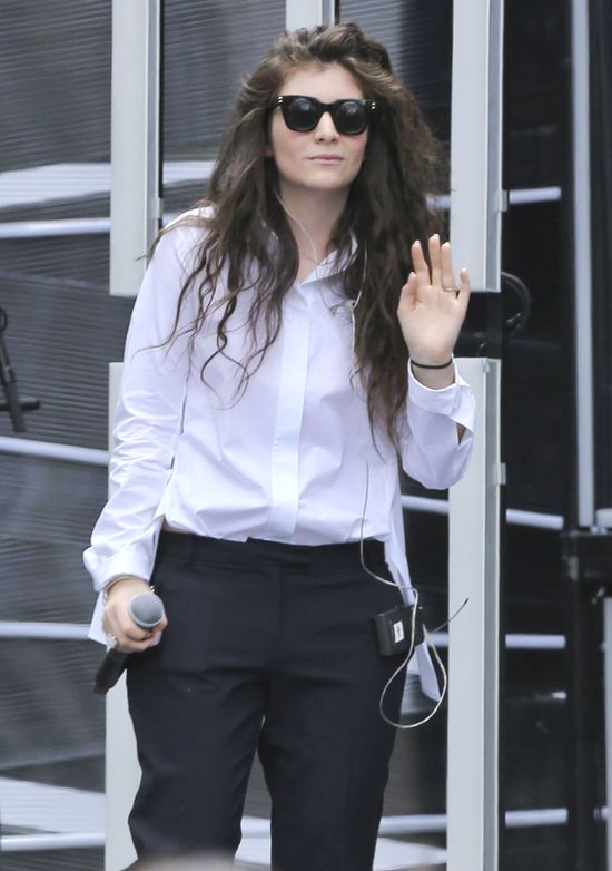 Lorde oberwała czymś naprawdę obrzydliwym! Lorde oberwała czymś naprawdę obrzydliwym!