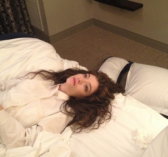 Zaspana Lorde bez makijażu i z trądzikiem (FOTO) Zaspana Lorde bez makijażu i z trądzikiem (FOTO)