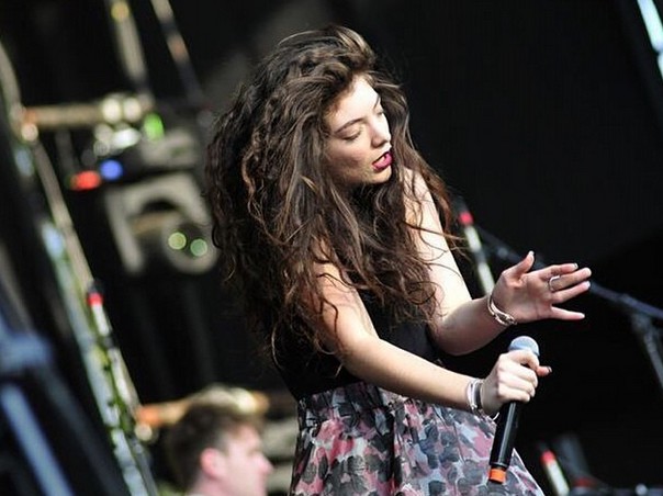 Lorde ma obsesję na punkcie... Lorde ma obsesję na punkcie...