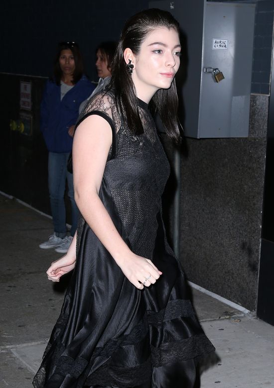 Lorde to jedyna taka nastolatka w Hollywood? (FOTO)
