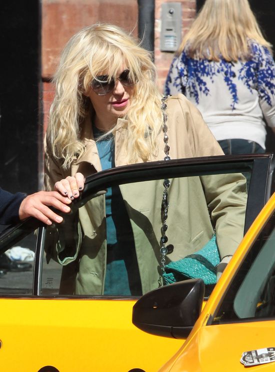 Courtney Love na okładce magazynu VS (FOTO)