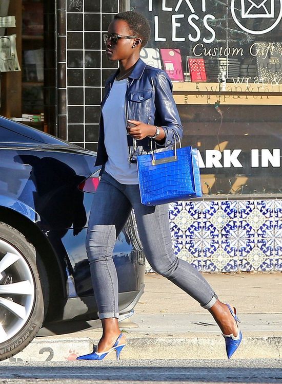 Lupita Nyong'o w końcu przyłapana przez paparazzi! (FOTO)