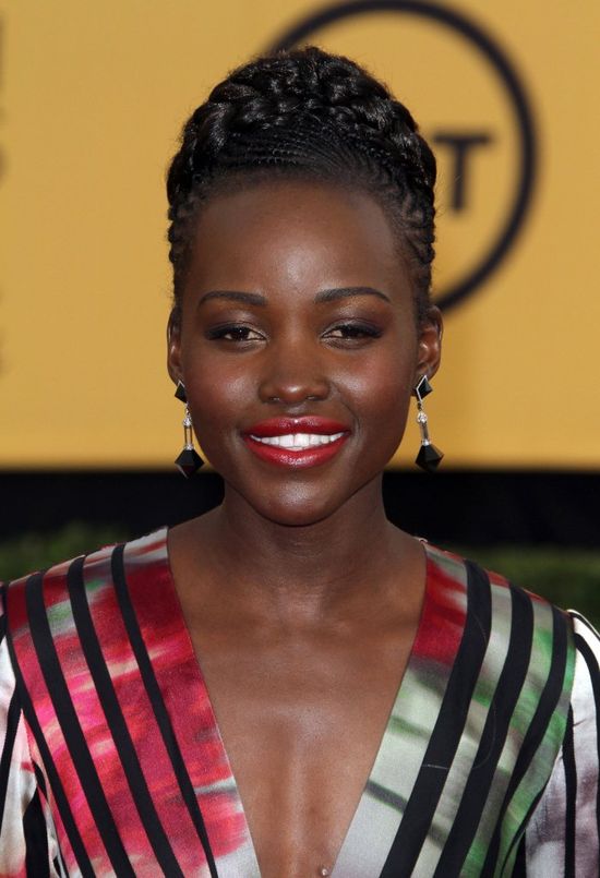 Lupita Nyong'o raz kolejny została królową imprezy? (FOTO)