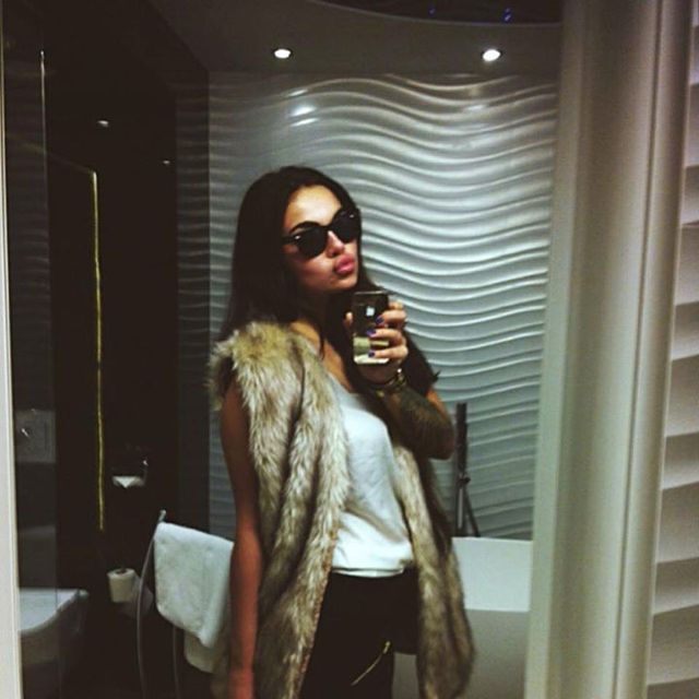 Luxuria Astaroth w futrzanej kamizelce (FOTO)