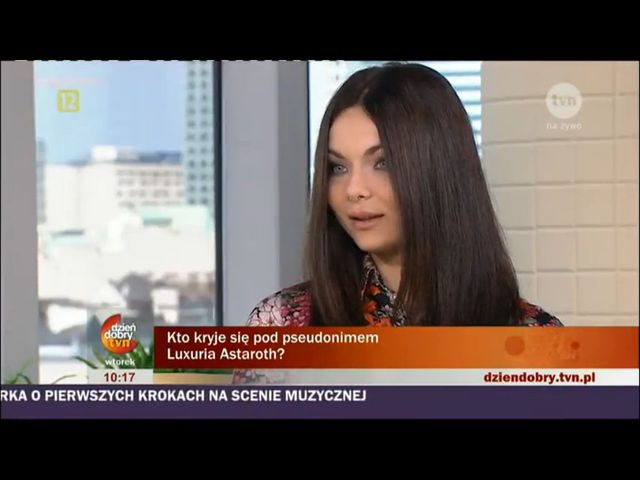 Luxuria Astaroth: Pluję szatanowi w twarz!