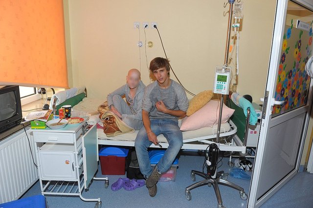 Maciej Musiał odwiedził chore dzieci w olsztyńskim szpitalu Maciej Musiał odwiedził chore dzieci w olsztyńskim szpitalu