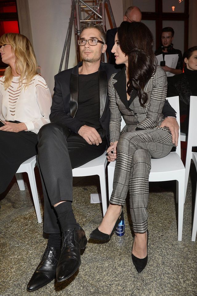 Mąż Steczkowskiej z nagim torsem i w długich włosach! Takiego go nie znaliśmy 