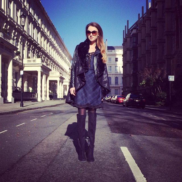 Maffashion wcina pizzę, bo fanki piszą, że ma za chude nogi 