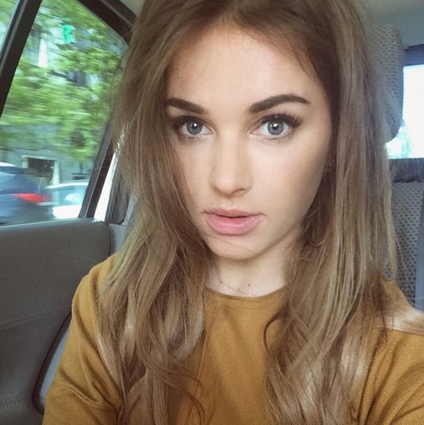 Te nogi nie należą do modelki (Instagram)