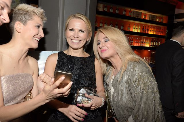 Magda Steczkowska już błyszczy na salonach (FOTO) Magda Steczkowska już błyszczy na salonach (FOTO)