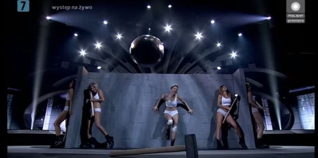 Widzieliście już Magdę Steczkowską w roli Miley Cyrus? VIDEO Widzieliście już Magdę Steczkowską w roli Miley Cyrus? VIDEO