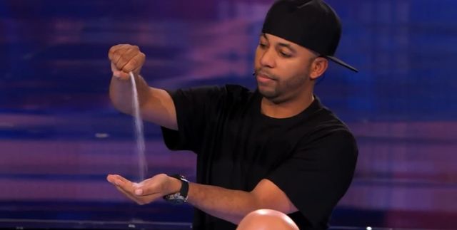 Niesamowity magik w amerykańskim Mam Talent (VIDEO)