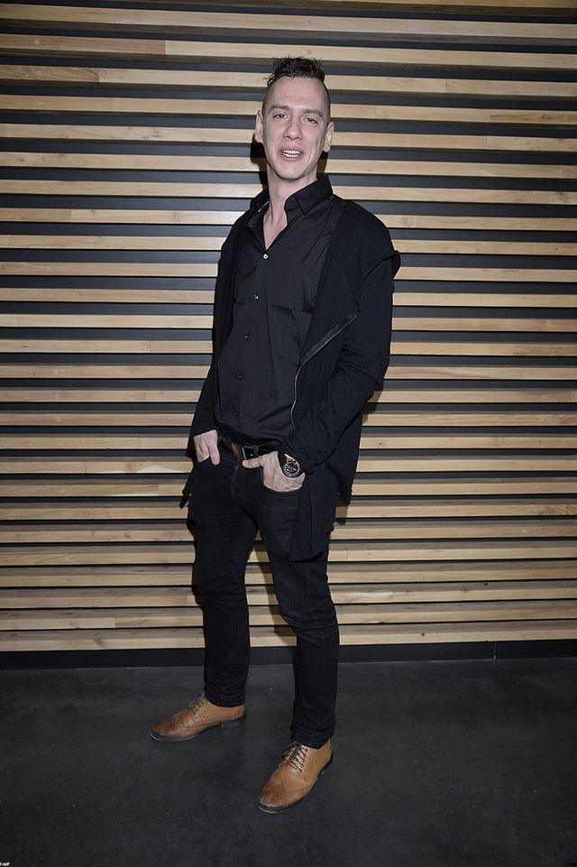 Bohaterowie Miłości na bogato promują serial (FOTO) Bohaterowie Miłości na bogato promują serial (FOTO)