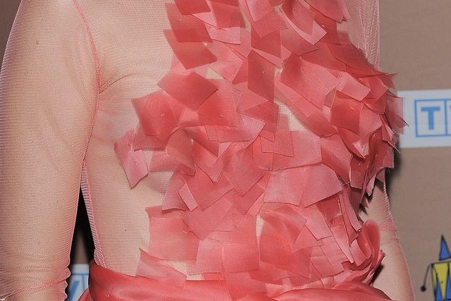 Małgorzata Kożuchowska skutecznie odwraca uwagę od brzuszka