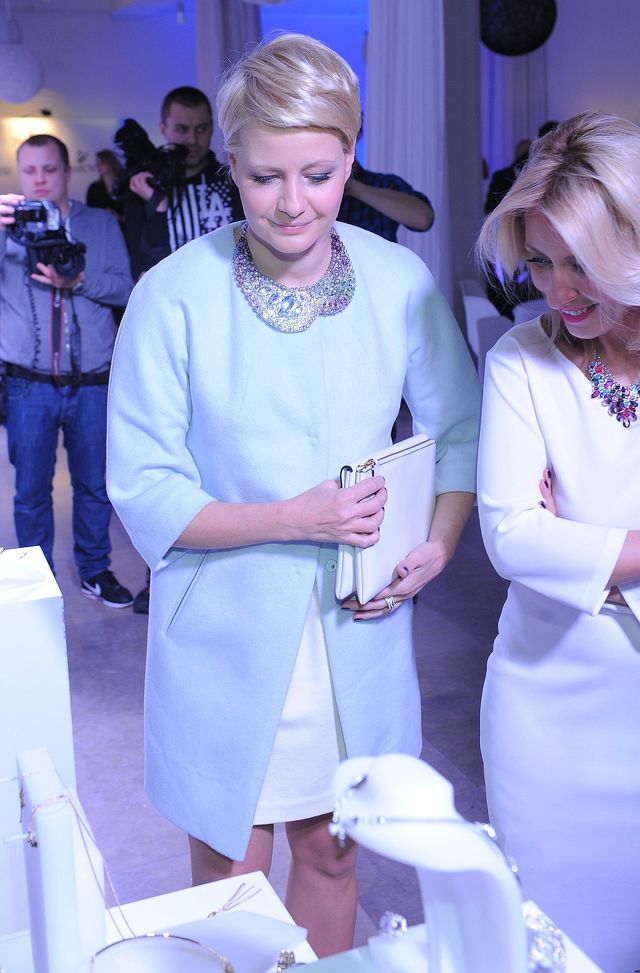 Kożuchowska po ciąży wybiera bezpieczne kreacje (FOTO) Kożuchowska po ciąży wybiera bezpieczne kreacje (FOTO)