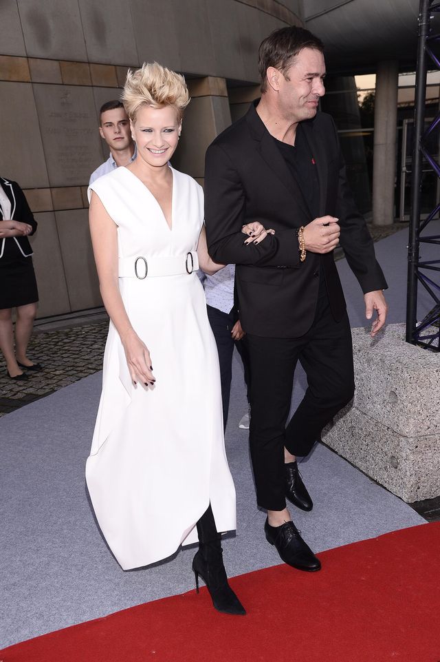 Na ramówkach TVP zaskakuje odważnym lookiem - jak było tym razem? (ZDJĘCIA) Na ramówkach TVP zaskakuje odważnym lookiem - jak było tym razem? (ZDJĘCIA)