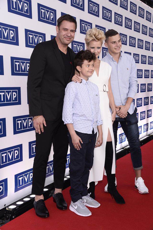 Na ramówkach TVP zaskakuje odważnym lookiem - jak było tym razem? (ZDJĘCIA) Na ramówkach TVP zaskakuje odważnym lookiem - jak było tym razem? (ZDJĘCIA)