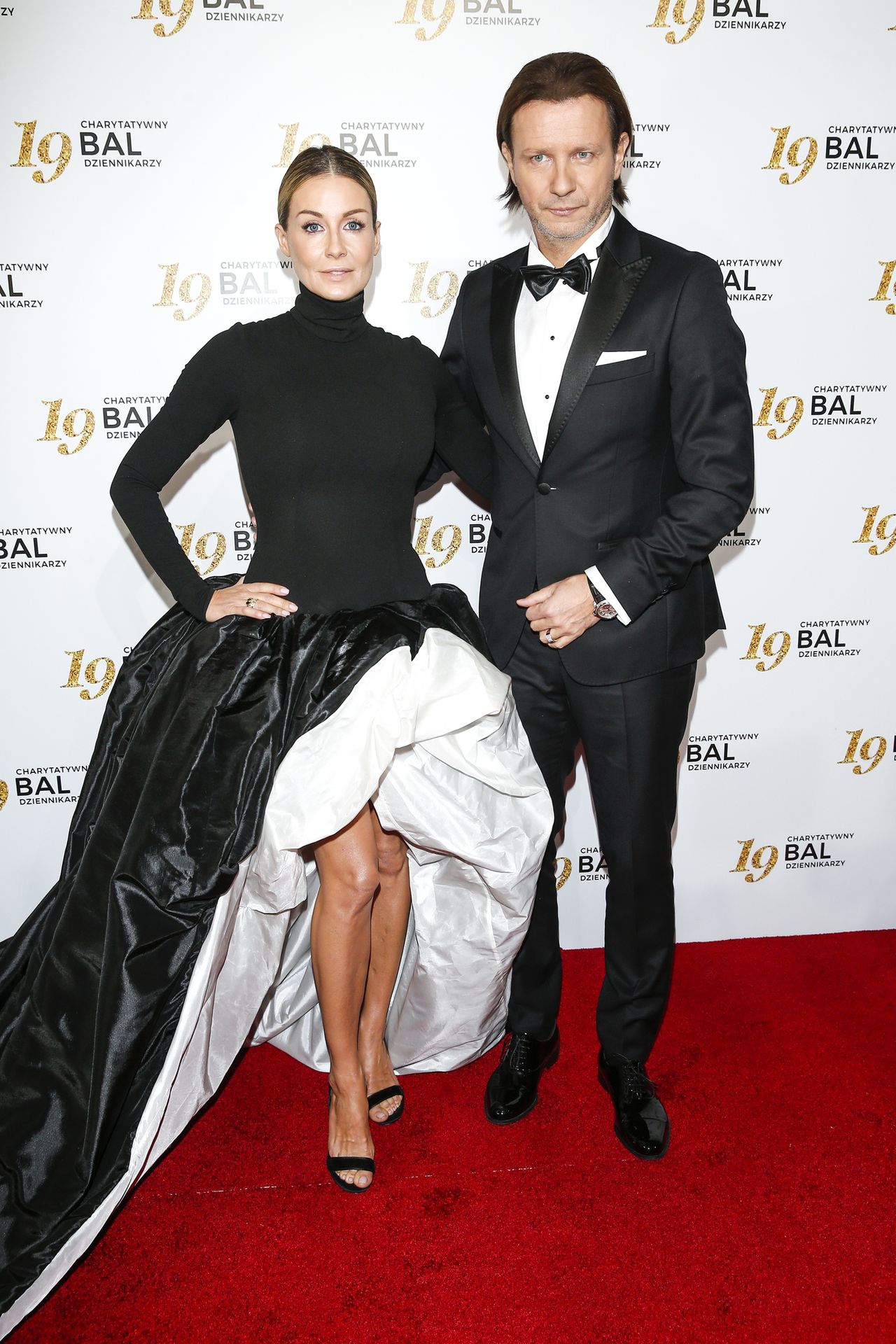 Małgorzata Rozenek-Majdan w sukni z trenem na Balu Dziennikarzy (ZDJĘCIA) Małgorzata Rozenek-Majdan w sukni z trenem na Balu Dziennikarzy (ZDJĘCIA)
