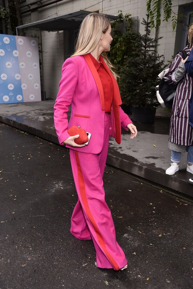 Jeśli TAK WYGLĄDA hit modowy tej jesieni, to my... podziękujemy (ZDJĘCIA) Jeśli TAK WYGLĄDA hit modowy tej jesieni, to my... podziękujemy (ZDJĘCIA)