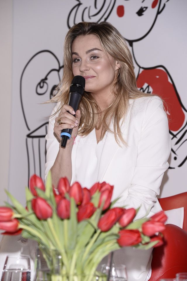Czy te zdjęcia uciszą plotki o słabości Małgorzaty Sochy do poprawiania urody?