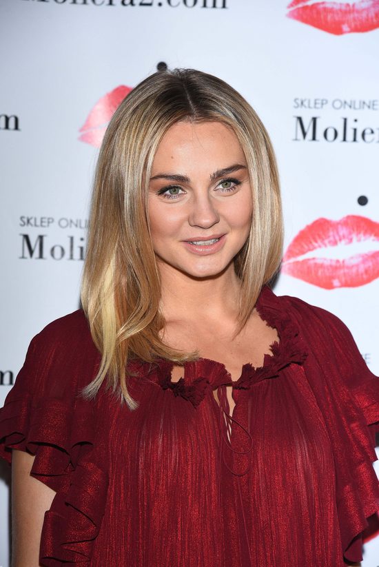 Małgorzata Socha na event salonu Moliera 2 wybrała luźną sukienkę (FOTO)