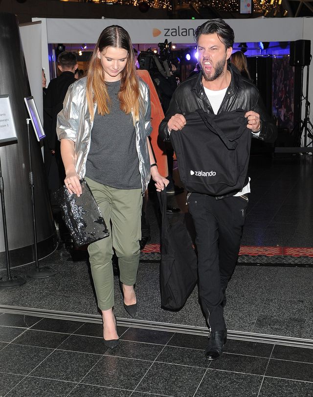 Po 11 latach małżeństwa u nich wciąż iskrzy (FOTO) Po 11 latach małżeństwa u nich wciąż iskrzy (FOTO)