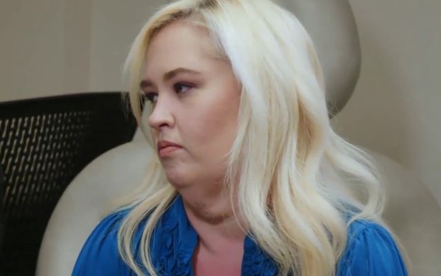 Piersi mamy June po schudnięciu 90 kg są w STRASZNYM STANIE