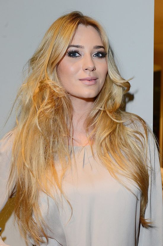 Celebrytki na otwarciu salonu (FOTO)