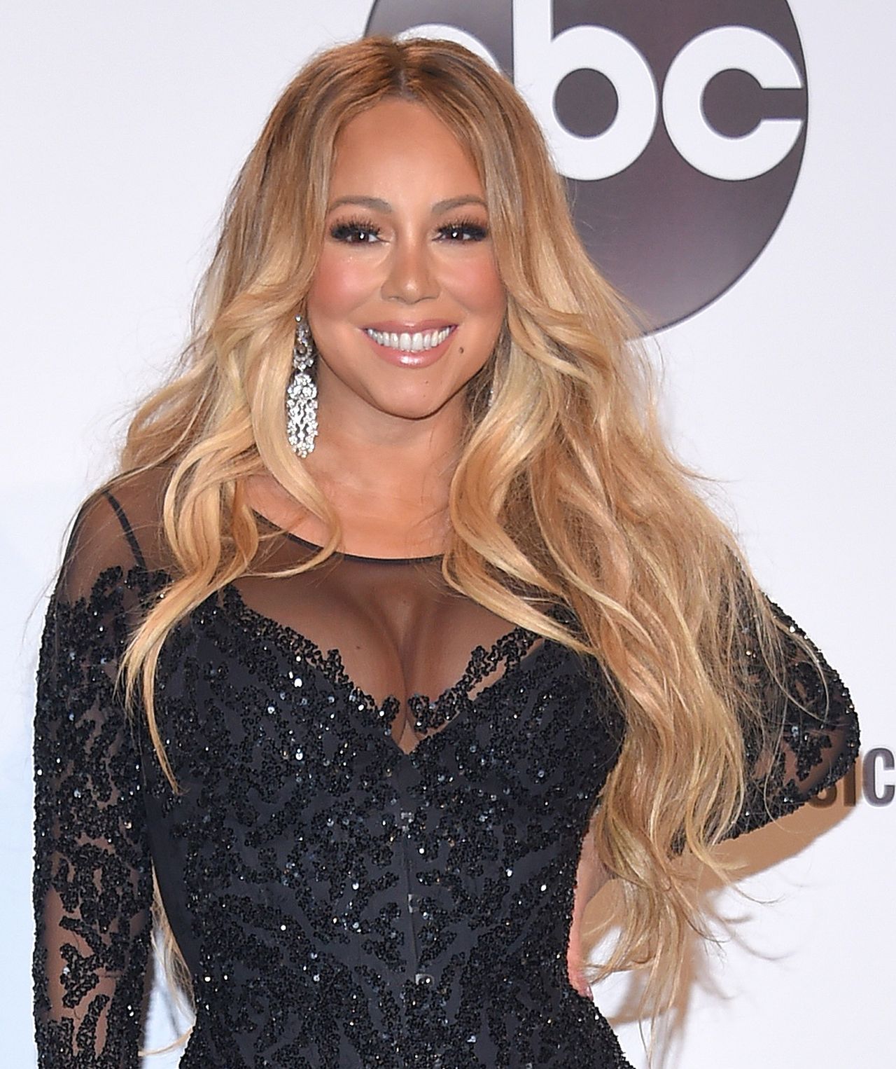 Kreacje gwiazd na gali American Music Awards 2018 (ZDJĘCIA) Kreacje gwiazd na gali American Music Awards 2018 (ZDJĘCIA)