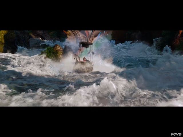 Nowa piosenka Mariah Carey - gwiazda jest w formie [VIDEO]